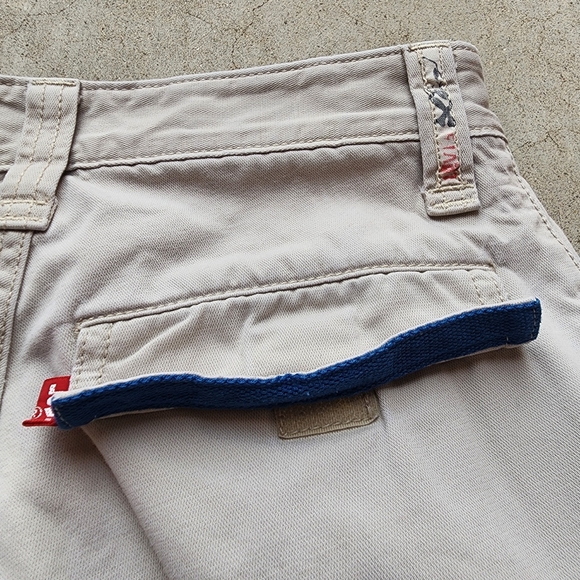 Y2k Levis Workwear Cargo Baggy Skater Boy's Beige Khaki Shorts, Size 10 Youth‎ - Picture 7 of 12